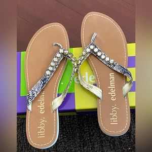 libby. edelman. Size 8M flip flops